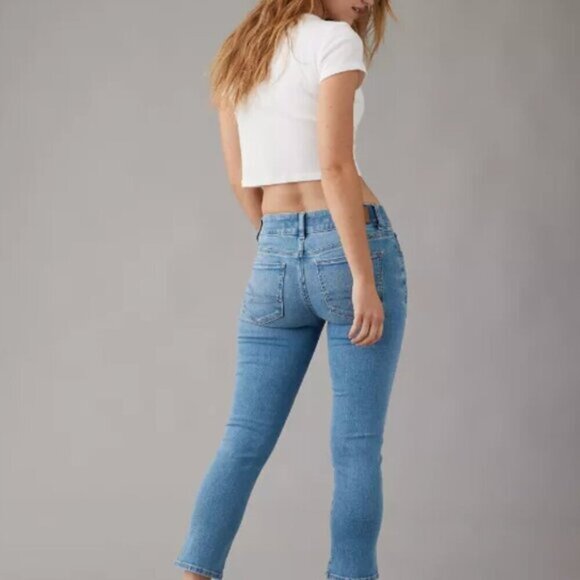 American Eagle Low Rise Artist Crop Jeans - Picture 2 of 11